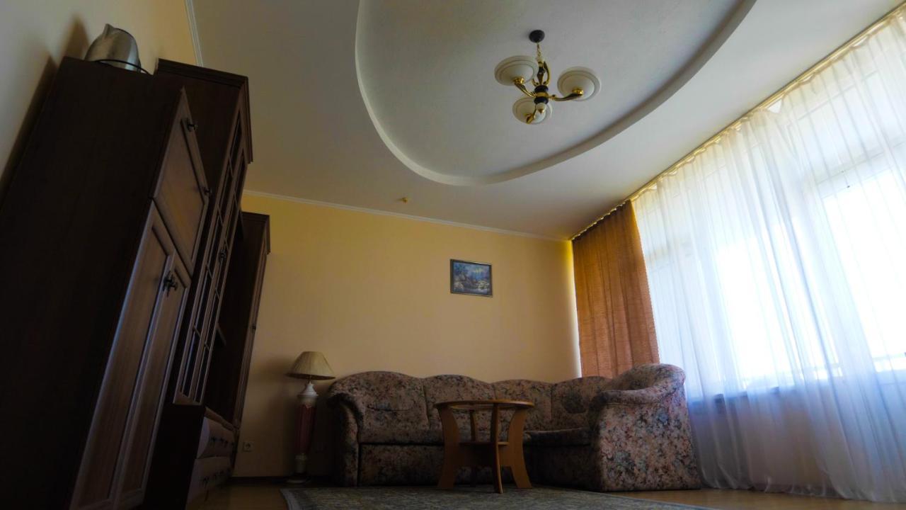 Pectoral On Khortytsia Hotel Zaporizhia Екстериор снимка
