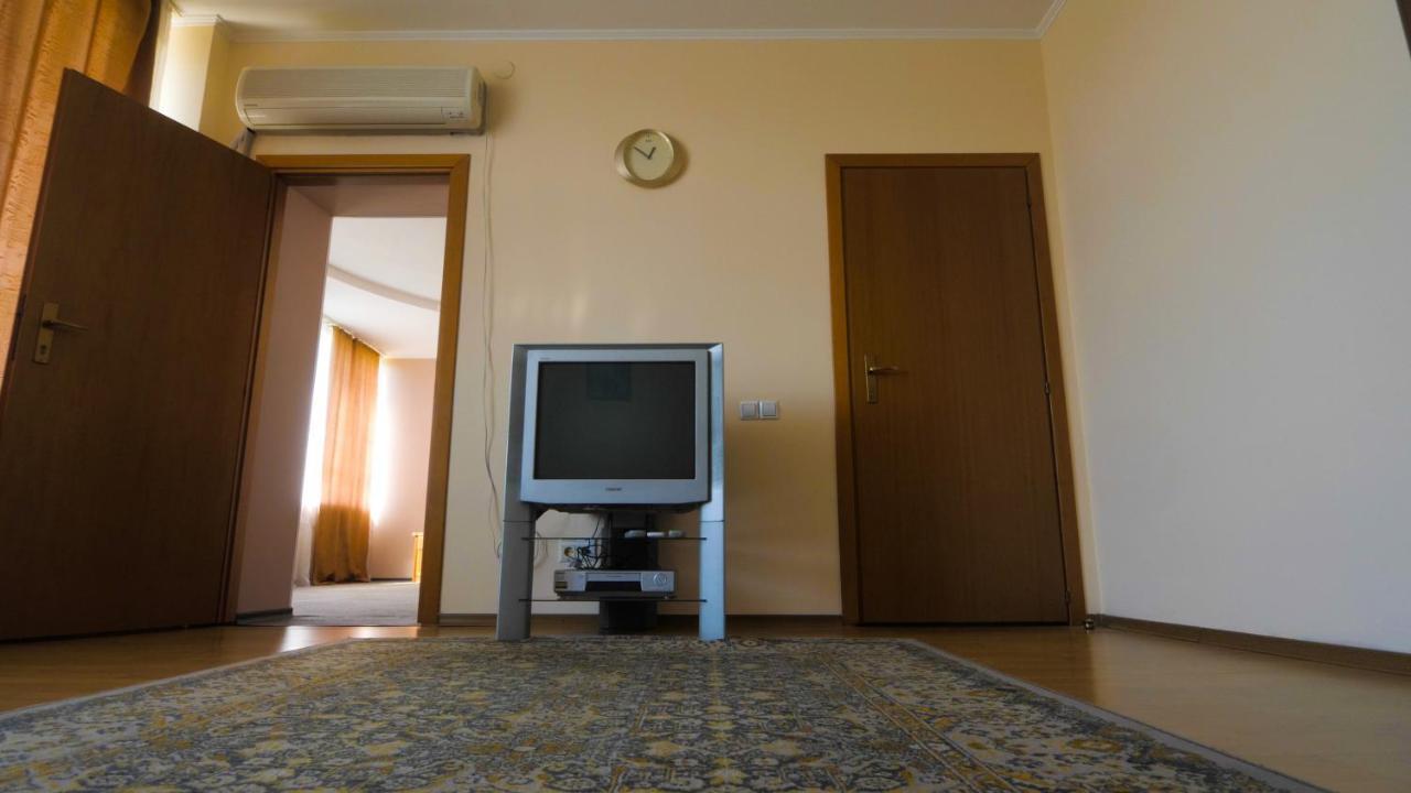 Pectoral On Khortytsia Hotel Zaporizhia Екстериор снимка