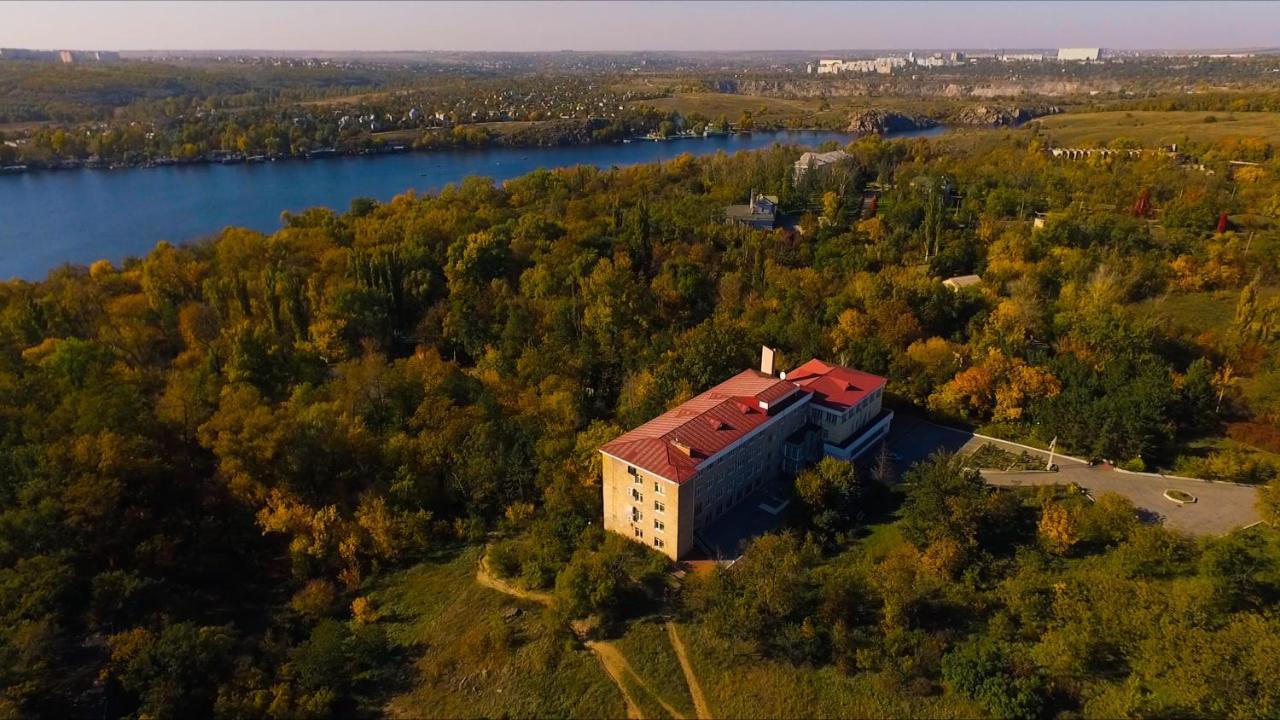 Pectoral On Khortytsia Hotel Zaporizhia Екстериор снимка